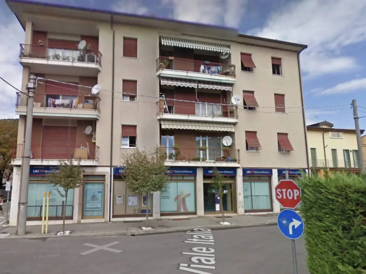 Locale commerciale in Viale Italia 3, Nuvolera, Nuvolera, {3} - Foto 1
