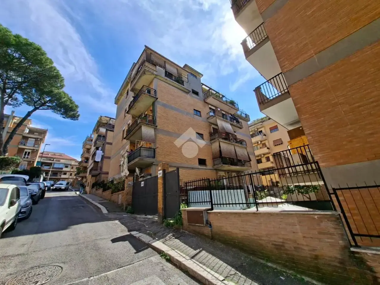 Magazzino in Via Lamporecchio 15, Roma, {3} - Foto 1