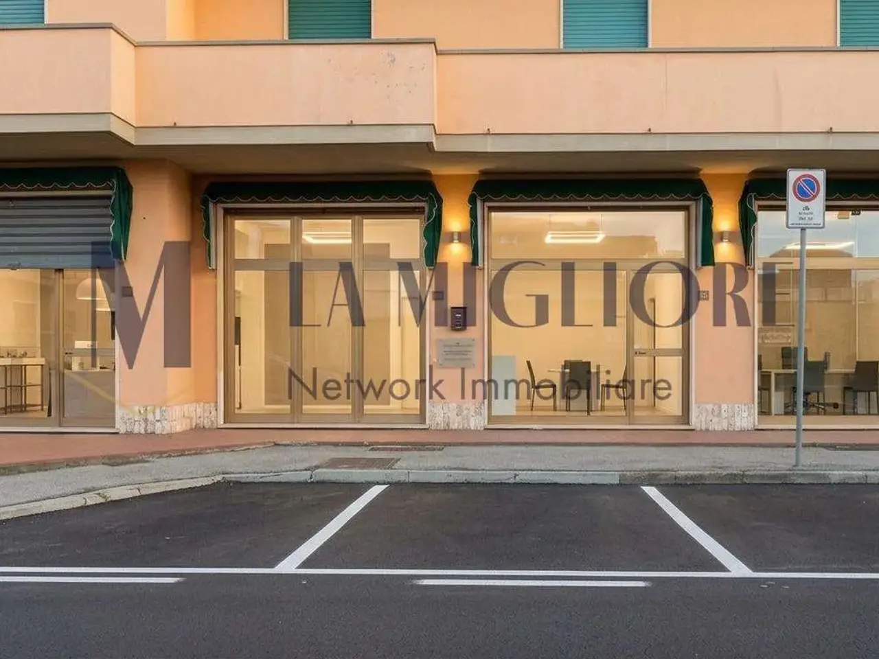 Negozio in , Prato, {3} - Foto 1