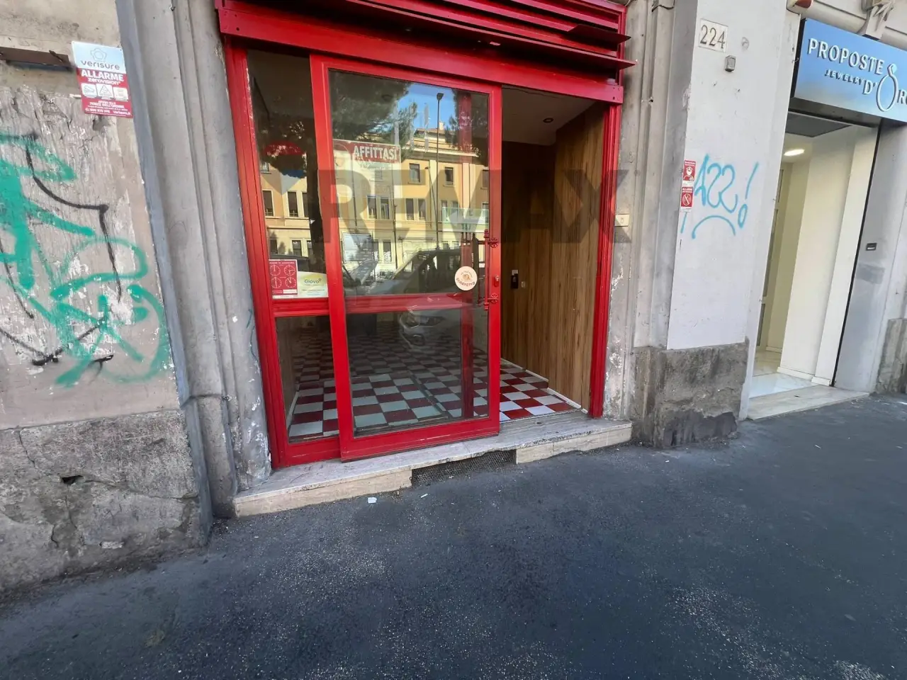 Negozio in Via Appia Nuova, Roma, {3} - Foto 1