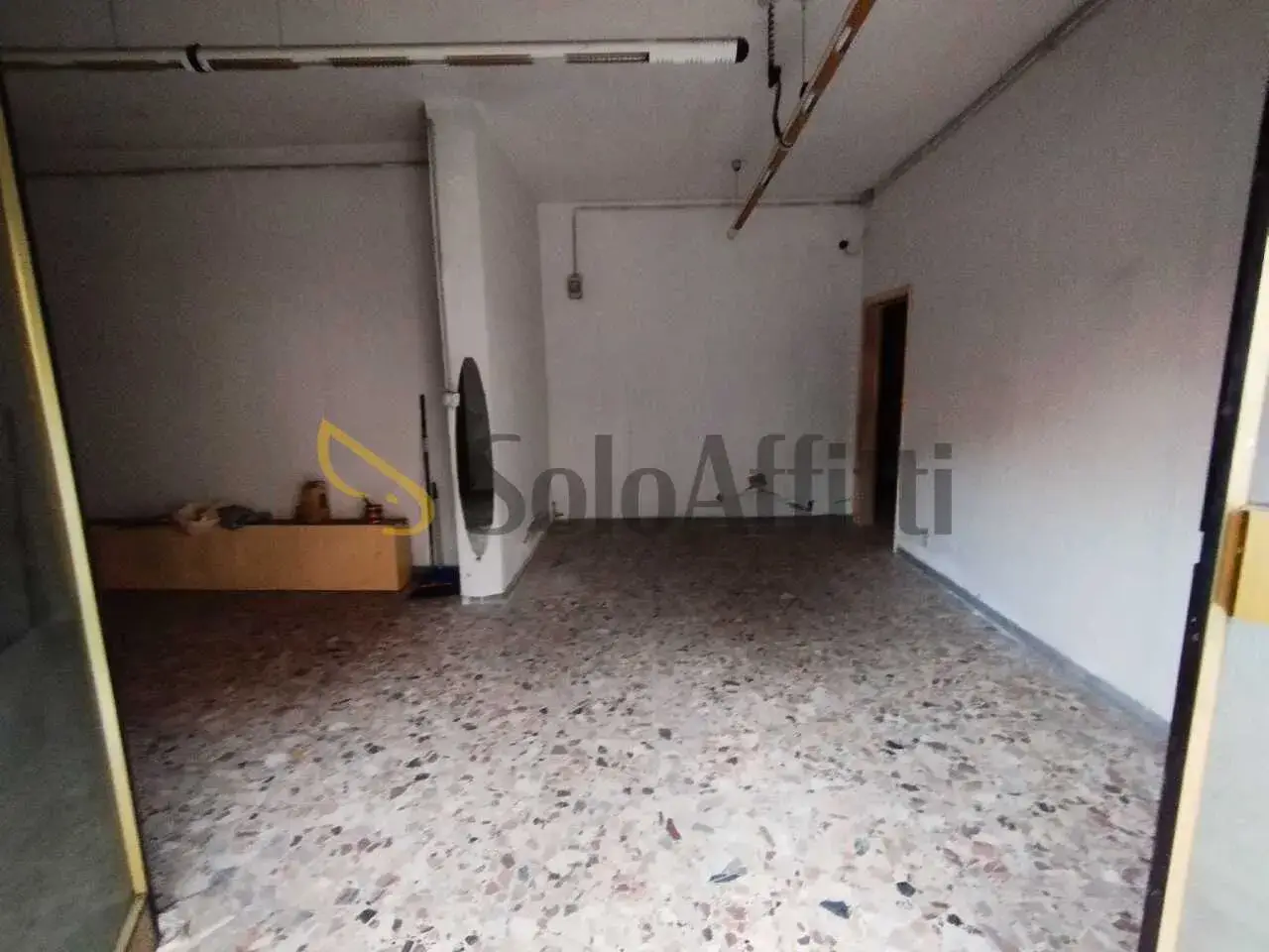 Magazzino in Via San Remo, Modena, {3} - Foto 2