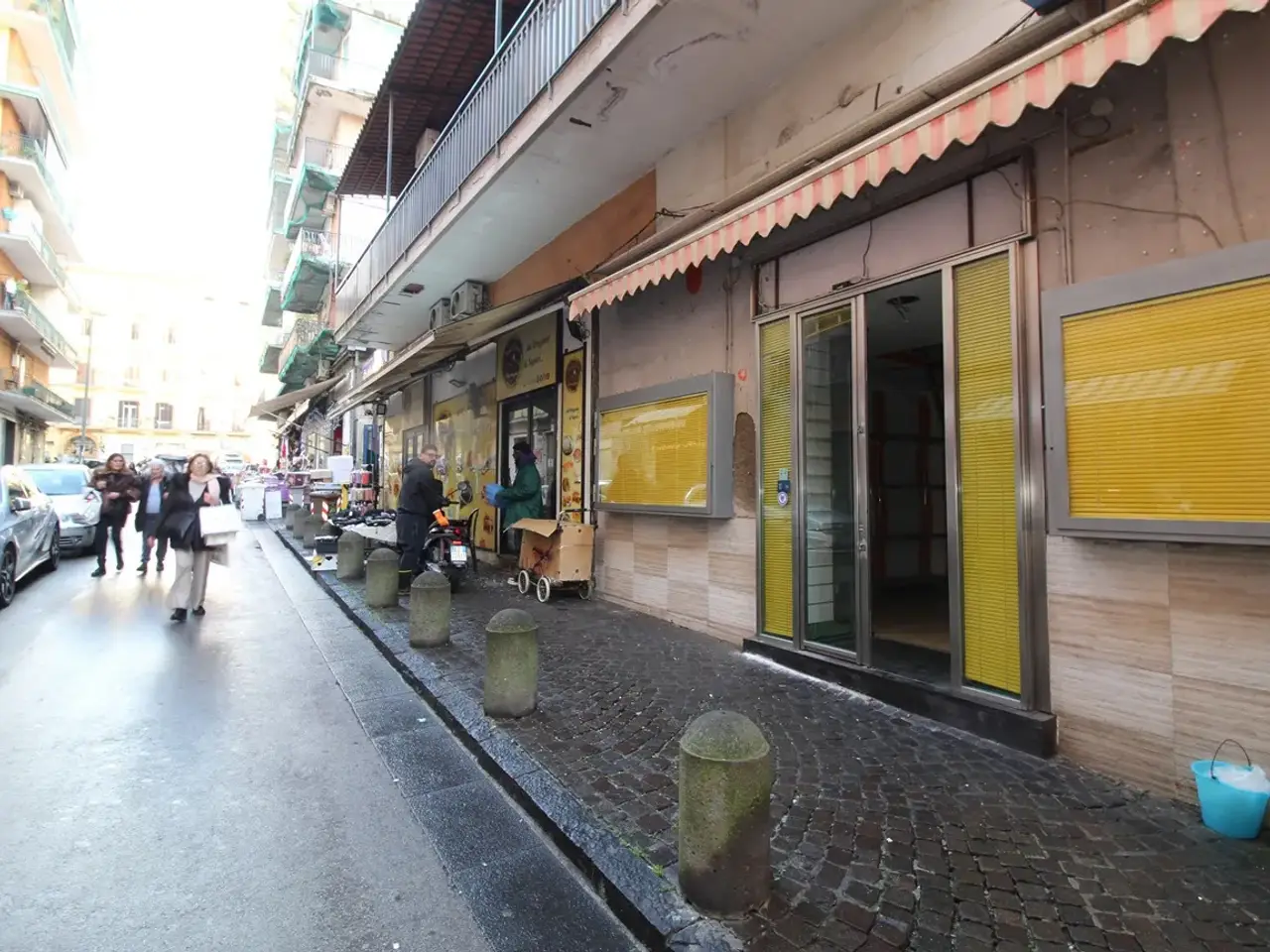 Negozio in Via Zurlo, Napoli, {3} - Foto 1