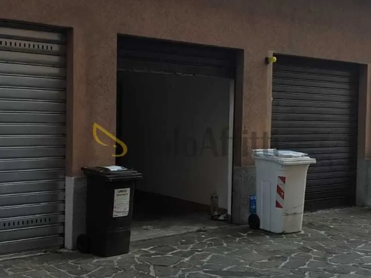 Parcheggio chiuso in Via Fratelli Cervi, Desio, {3} - Foto 2