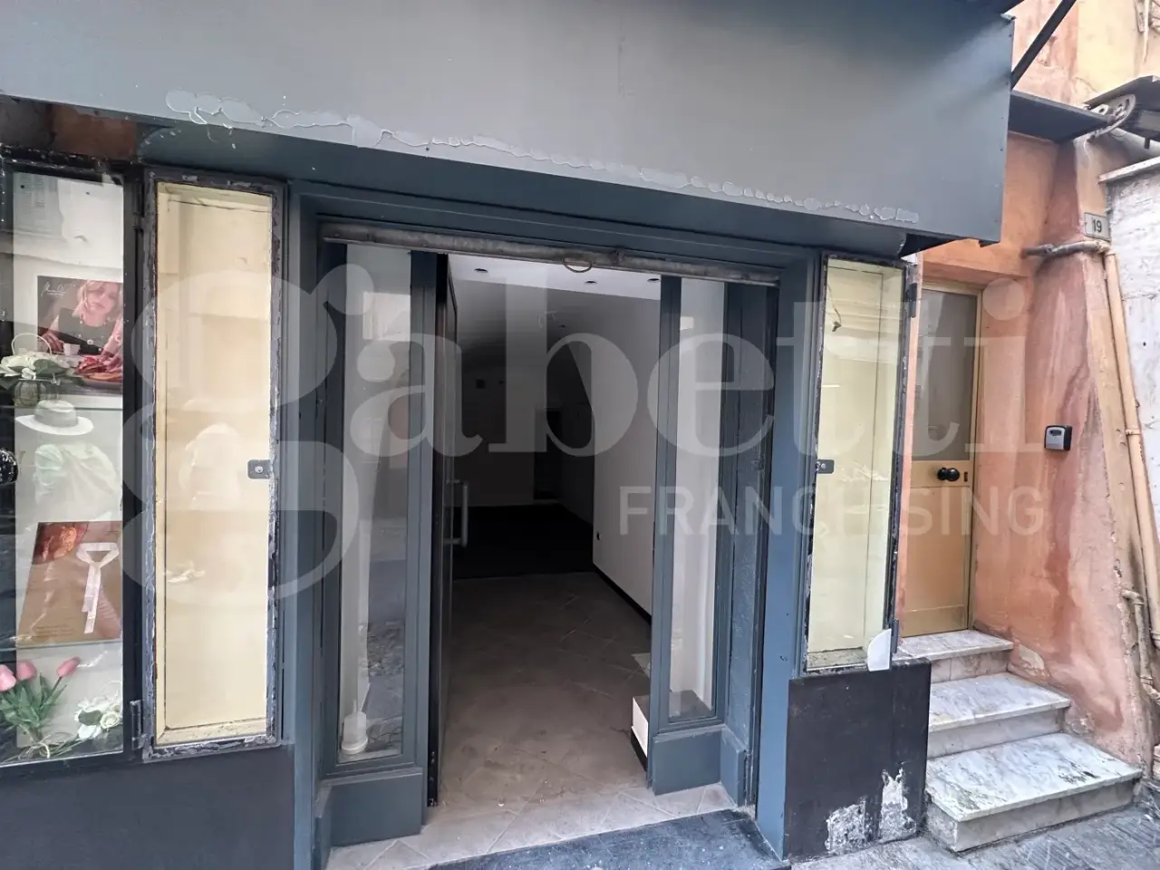 Negozio in Via De Benedetti 17, Sanremo, {3} - Foto 2
