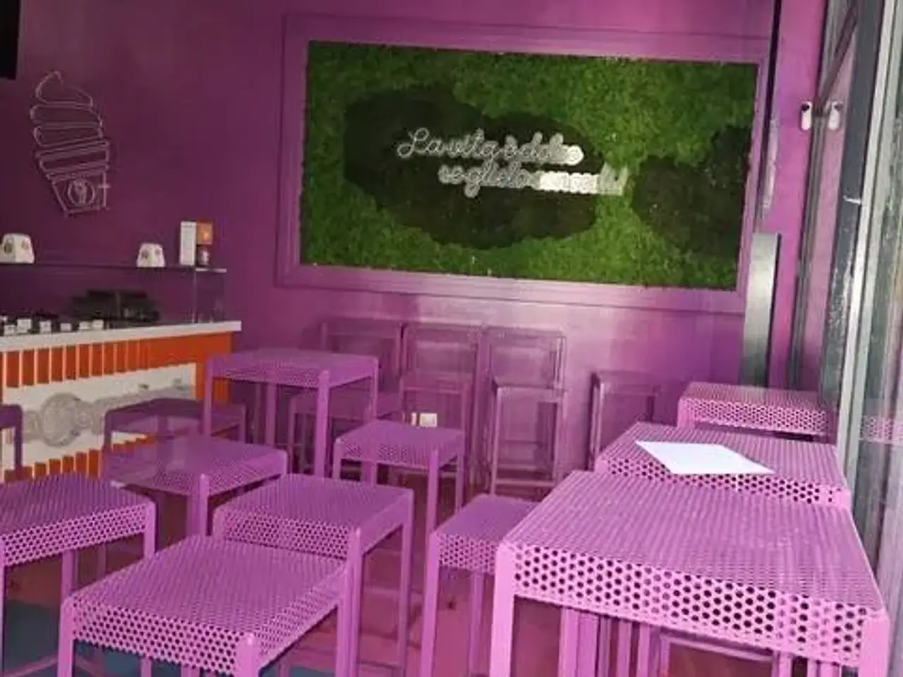 Esercizio commerciale in , Magenta, {3} - Foto 1
