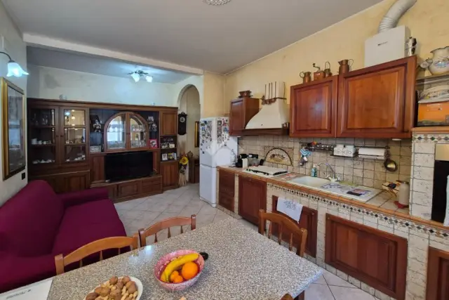 3-room flat in Via Cesare Acquati 8, Cormano - Photo 1