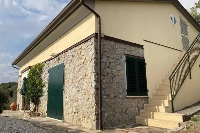 Einfamilienhaus in Strada Provinciale , 23, Castelnuovo Magra - Foto 1