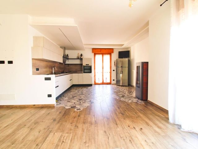 Dreizimmerwohnung in Via Vittorio Argentieri 342, Montenero di Bisaccia - Foto 1