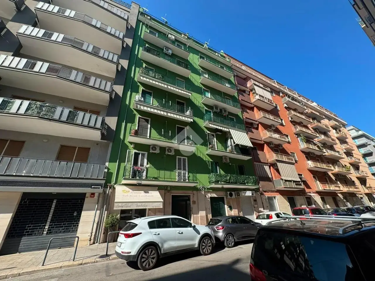 Negozio in Via G. Laterza 53, Bari, {3} - Foto 1