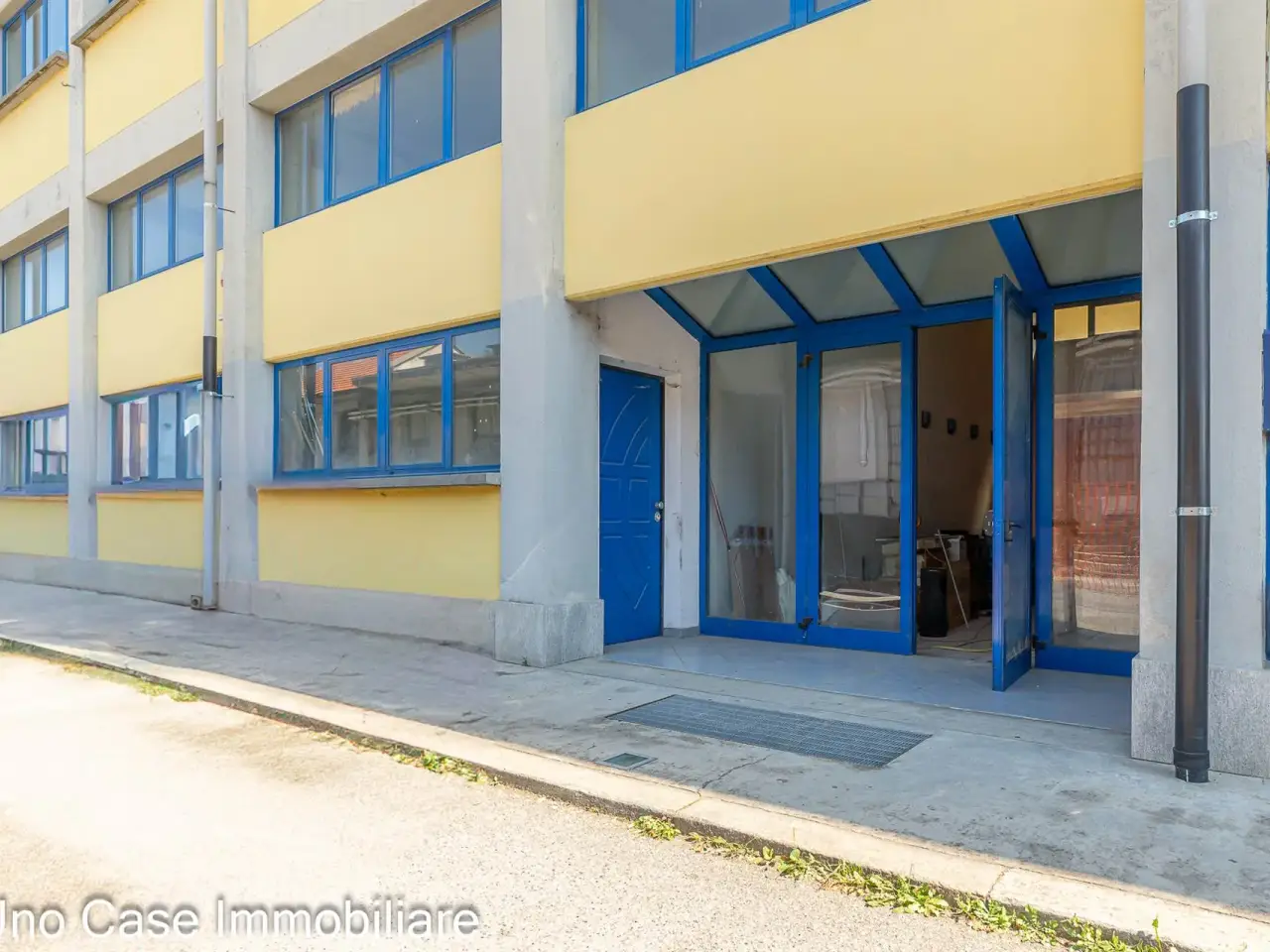 Negozio in Corso Indipendenza 53 Rivarolo Canavese, Rivarolo Canavese, {3} - Foto 1