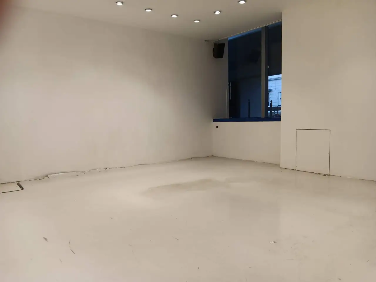Esercizio commerciale in Via Marradi 30, Livorno, {3} - Foto 2
