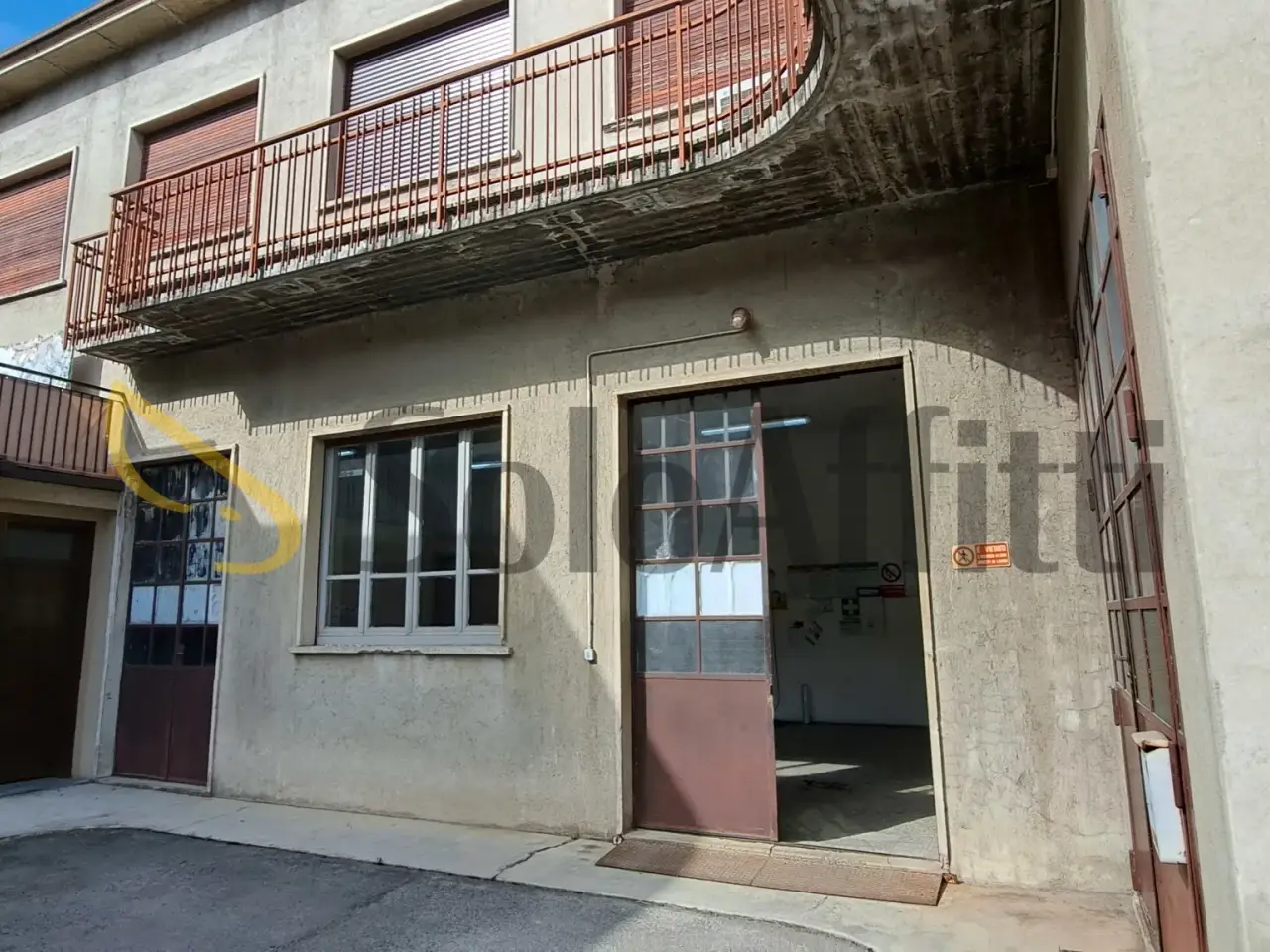 Capannone in Via V. Veneto 36, Bovisio-Masciago, {3} - Foto 1