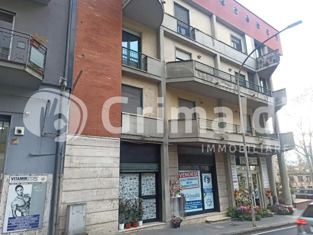 Negozio in Via delle Puglie, Benevento, {3} - Foto 1