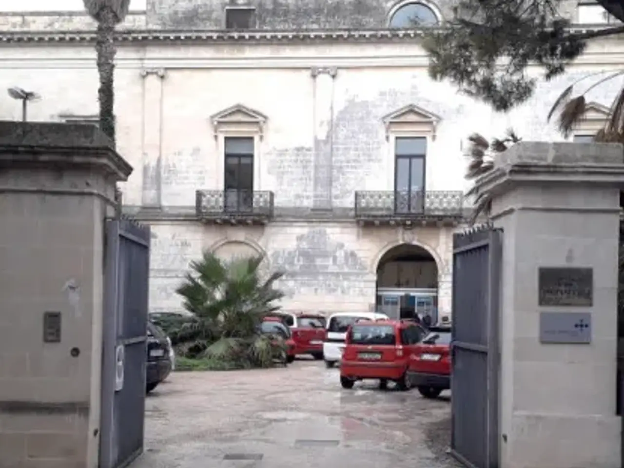 Ufficio in Via Martiri d'Otranto 2, Lecce, {3} - Foto 1