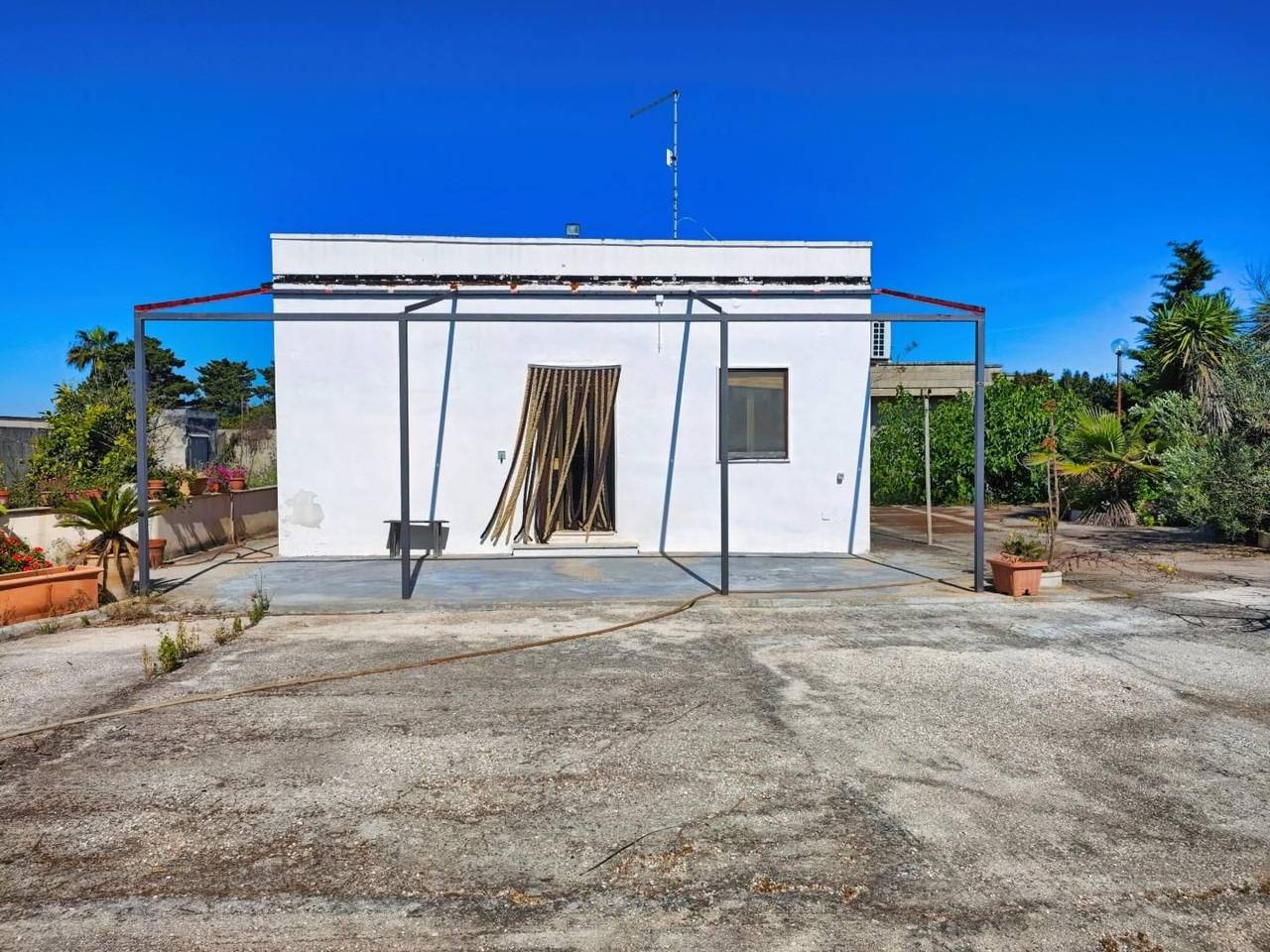 casa indipendente in vendita a Lecce in zona Frigole