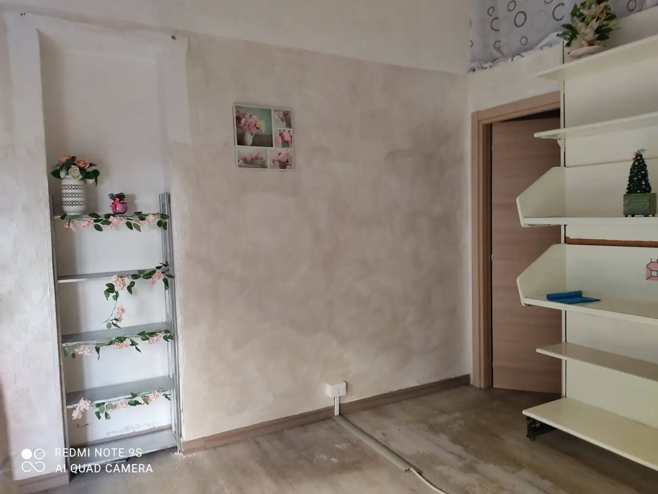 Esercizio commerciale in Via Giuseppe Verdi, Livorno, {3} - Foto 1