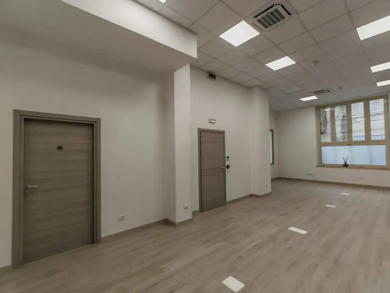 Negozio in Via Canne, Pianopoli, {3} - Foto 1