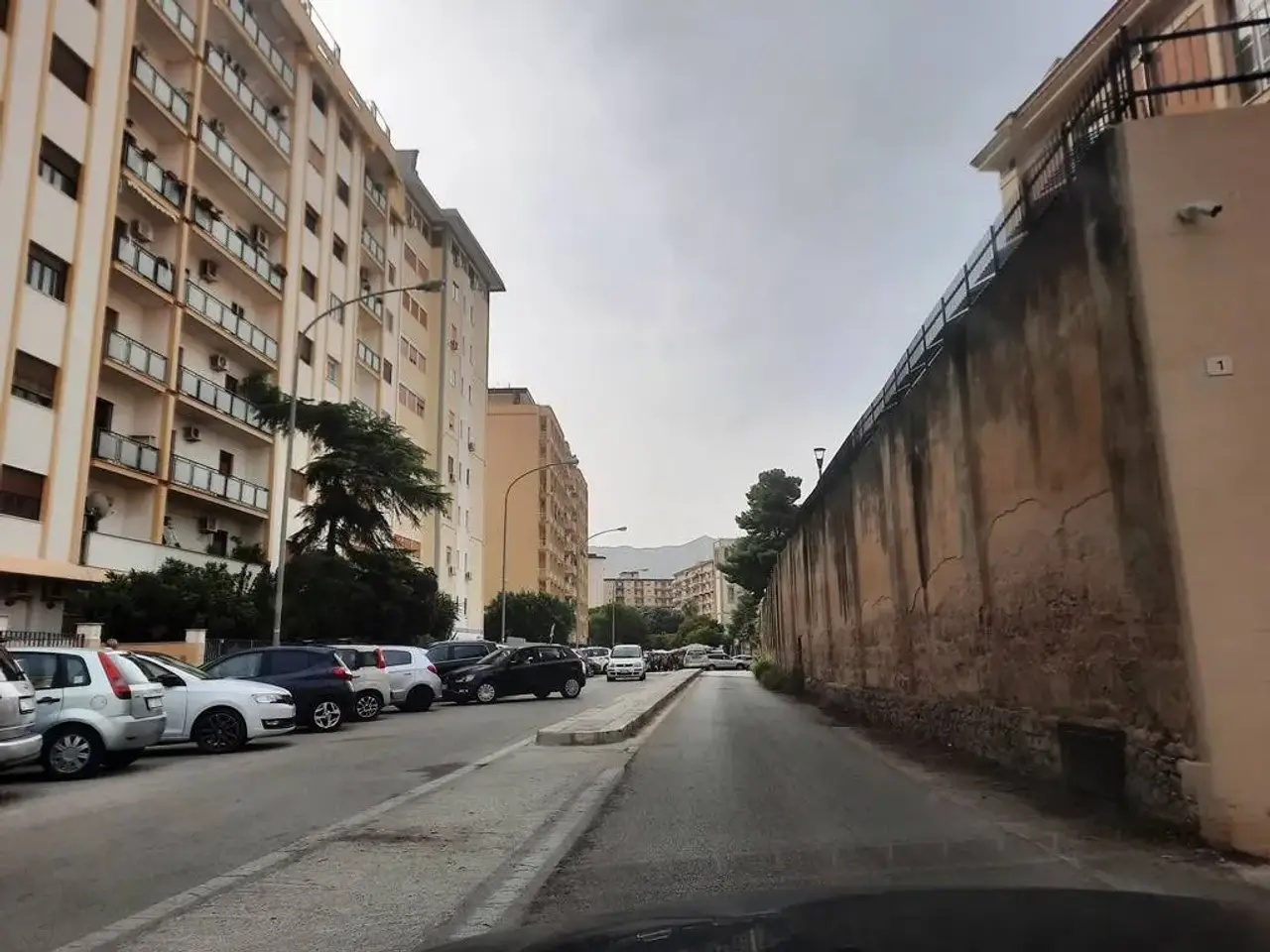 Magazzino in Via Porrazzi 2, Palermo, {3} - Foto 1