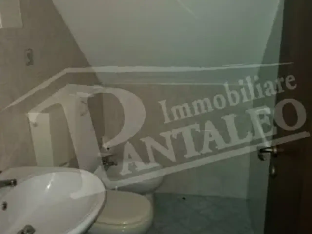 Esercizio commerciale in 
Via G. Anca Omodei									, 
Marsala									, Marsala, {3} - Foto 1