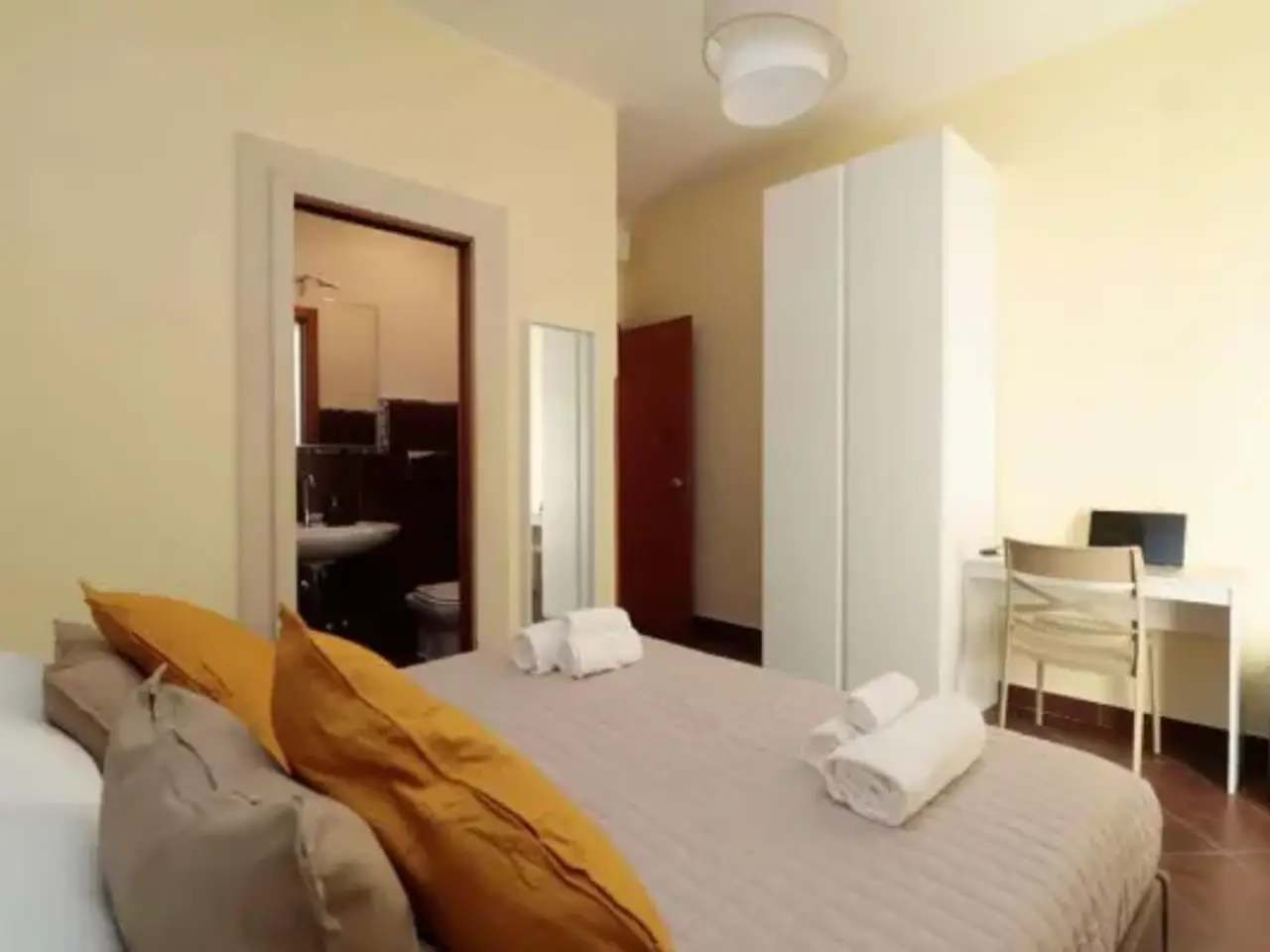 Bed & Breakfast in Via Ostia 24, Roma, {3} - Foto 1