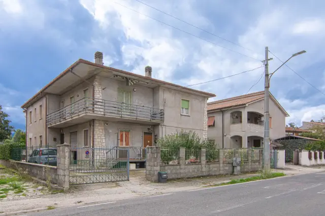 Trilocale in Via Chiesa Nuova 60, Rieti - Foto 1