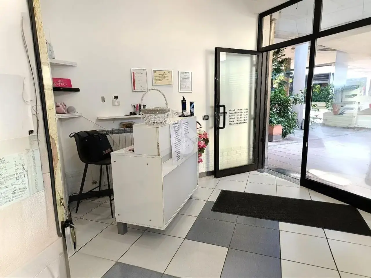 Negozio in Via Gioacchino Rossini, Legnano, {3} - Foto 1