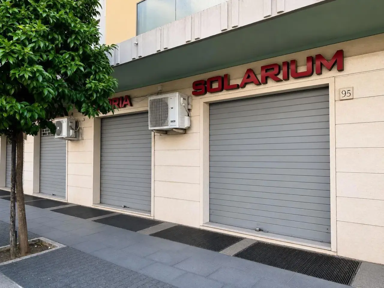 Negozio in Viale Partenope, Roma, {3} - Foto 1