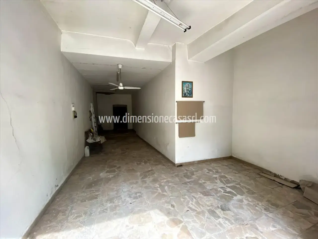 Locale commerciale in Corso Vittorio Emanuele 120, San Cataldo, {3} - Foto 2