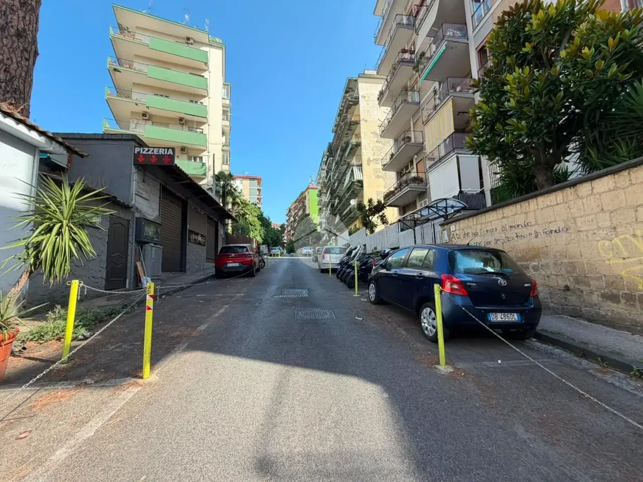 Negozio in Via Francesco Netti 57, Napoli, {3} - Foto 2