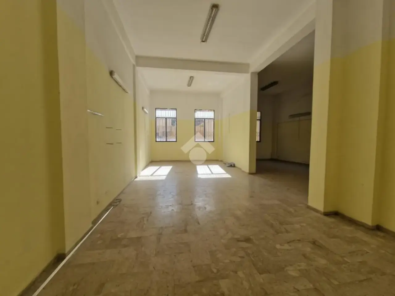 Magazzino in Via Pietro Galati, Alcamo, {3} - Foto 1