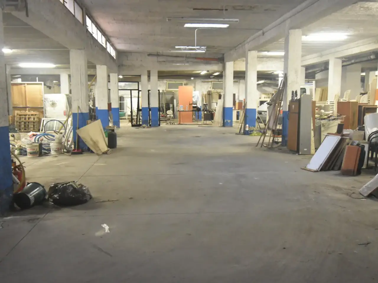 Magazzino in , Selargius, {3} - Foto 1