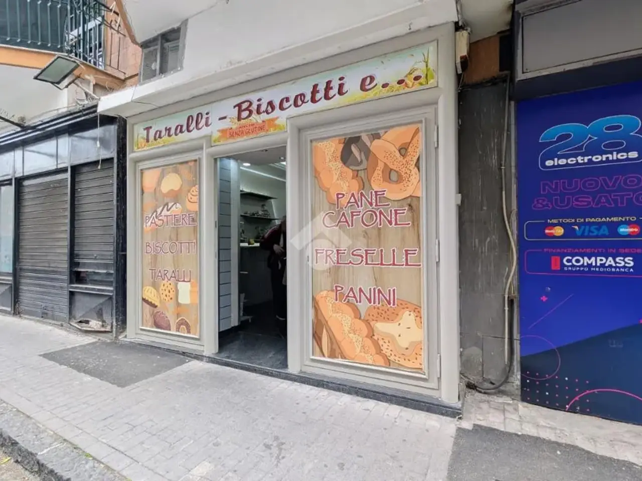 Negozio in Via Alcide De Gasperi 54, Casoria, {3} - Foto 1
