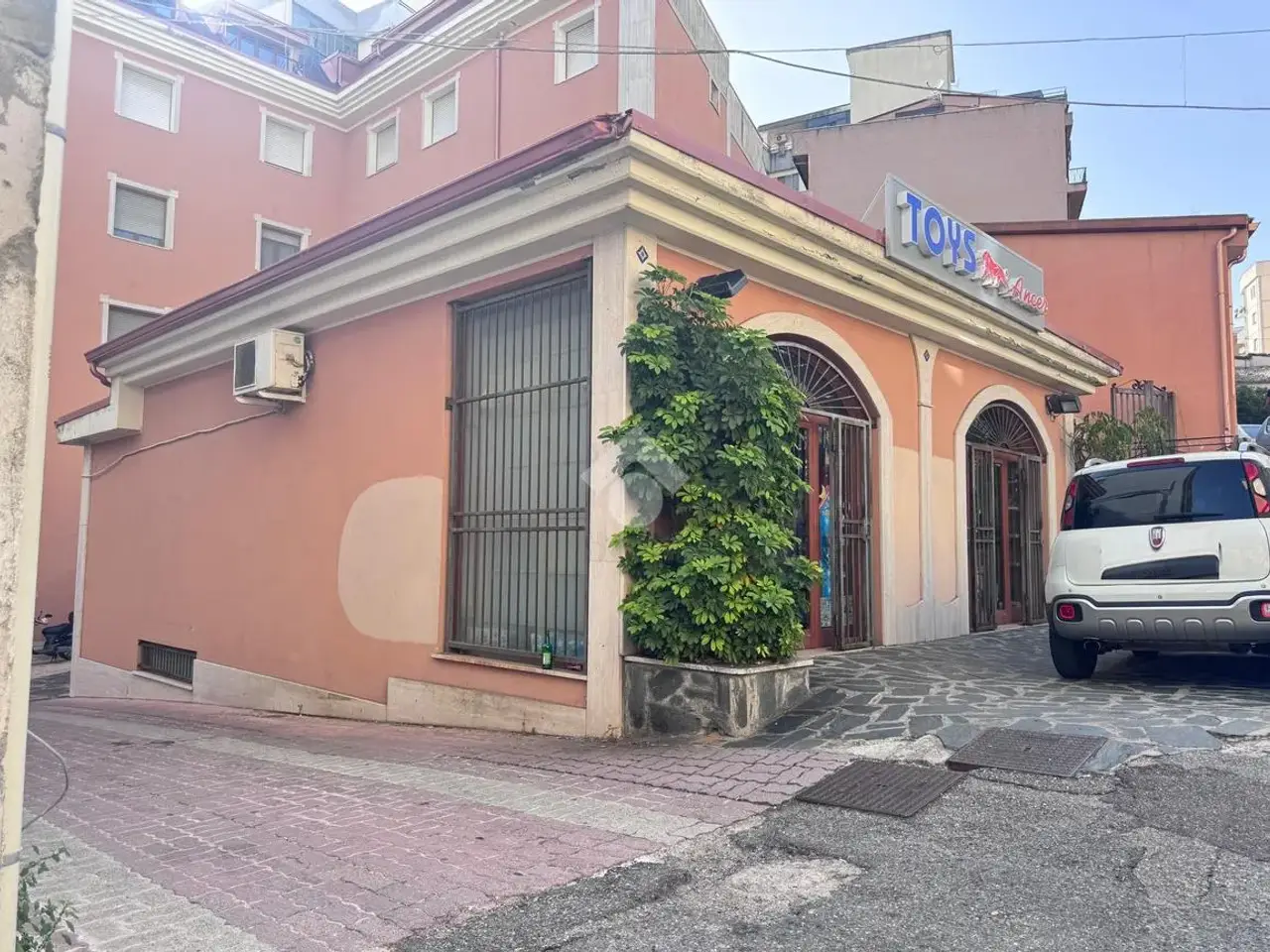 Negozio in Via Mario Greco 201, Catanzaro, {3} - Foto 2
