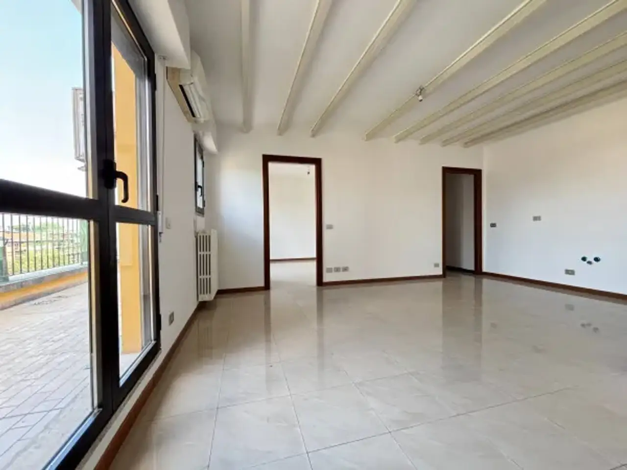 Ufficio in Viale Coni Zugna 5/a, Milano, {3} - Foto 1