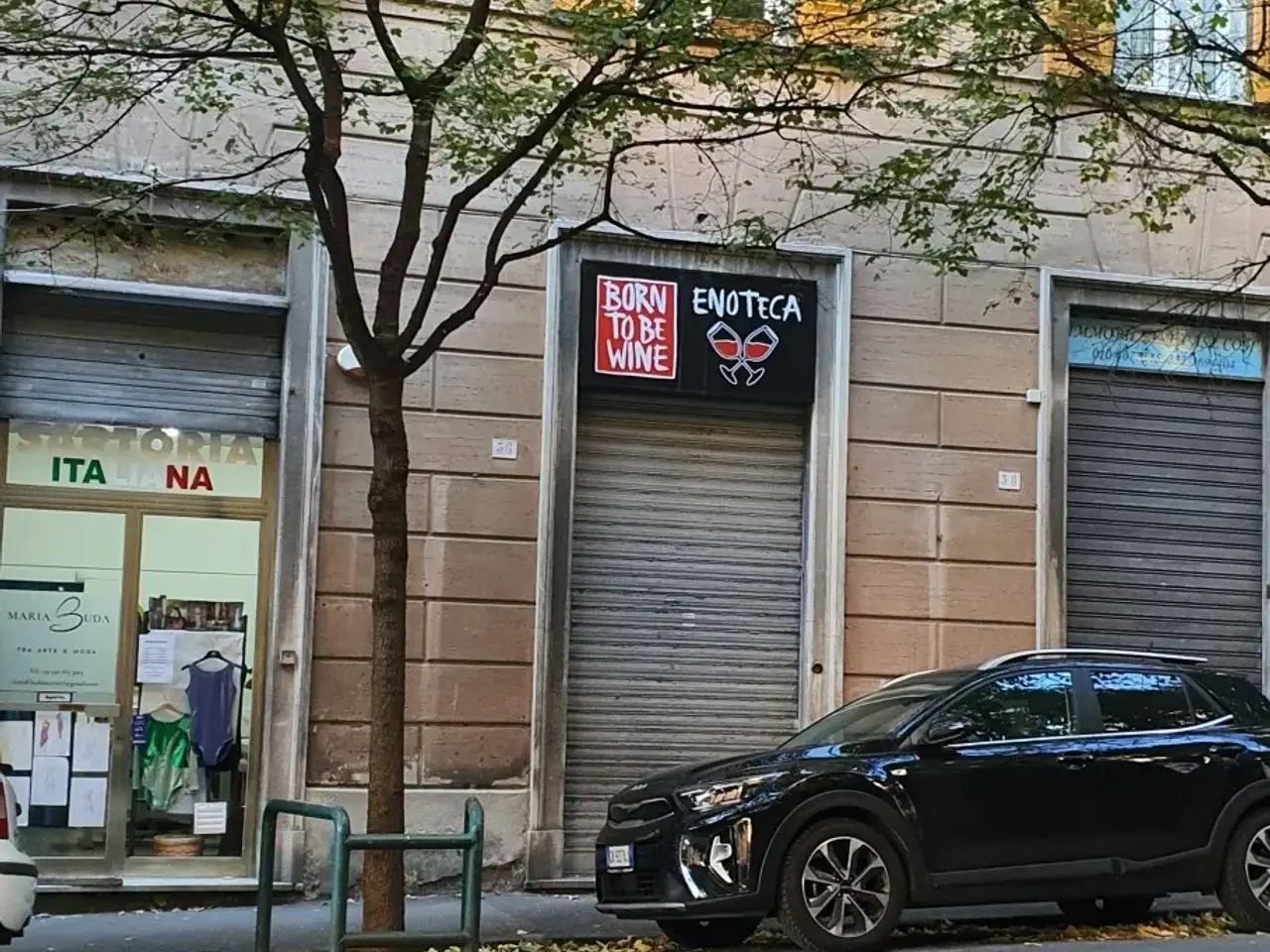 Negozio in Viale Contubernio d' Albertis, Genova, {3} - Foto 1