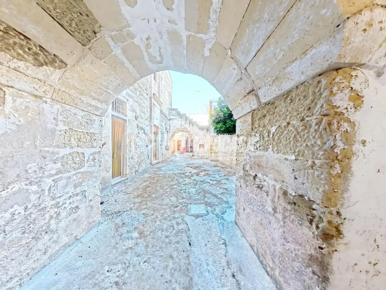 Negozio in Via Vittorio Emanuele 40, Nociglia, {3} - Foto 2