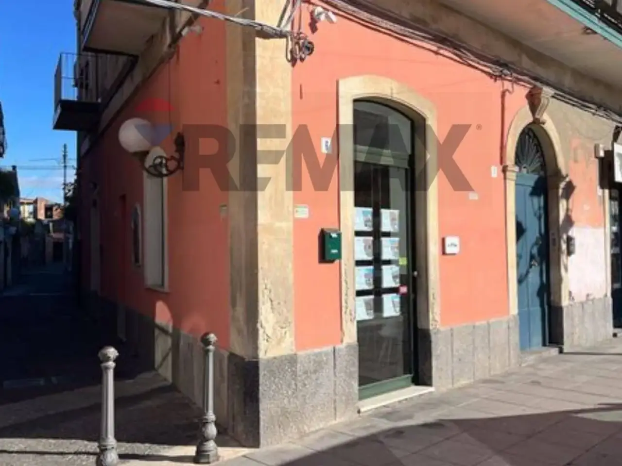 Ufficio in Piazza della Libertà 6, Gravina Di Catania, {3} - Foto 1