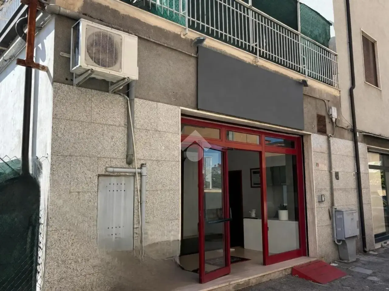 Negozio in Via Teofilo d'Annunzio 6, Pescara, {3} - Foto 1