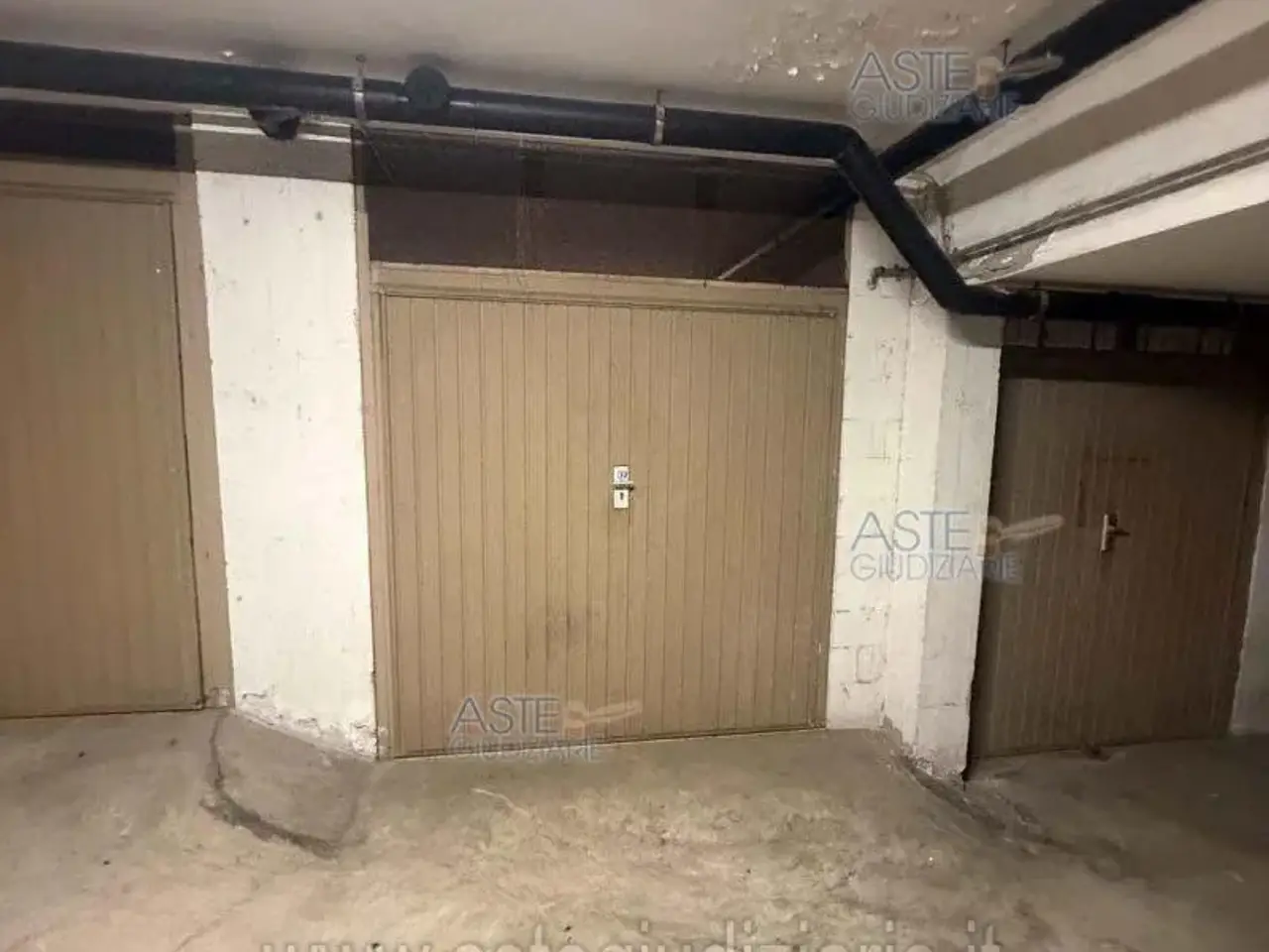 Garage in Via Pier Donato Sommati, 48, 57128 Livorno LI, Italia 48, Livorno, {3} - Foto 2