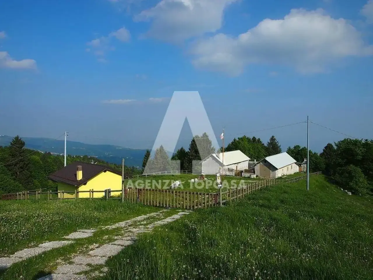 Negozio in Via Monte Corno 26, Lusiana Conco, {3} - Foto 1