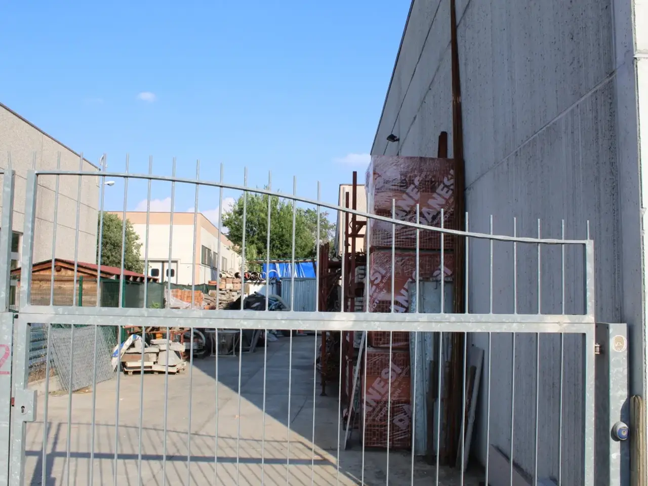 Capannone in , Cavriago, {3} - Foto 2