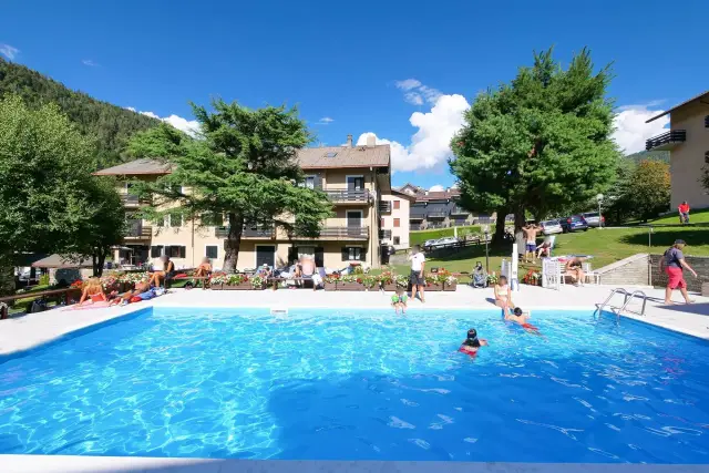 2-room flat in Via Italia 42, Aprica - Photo 1