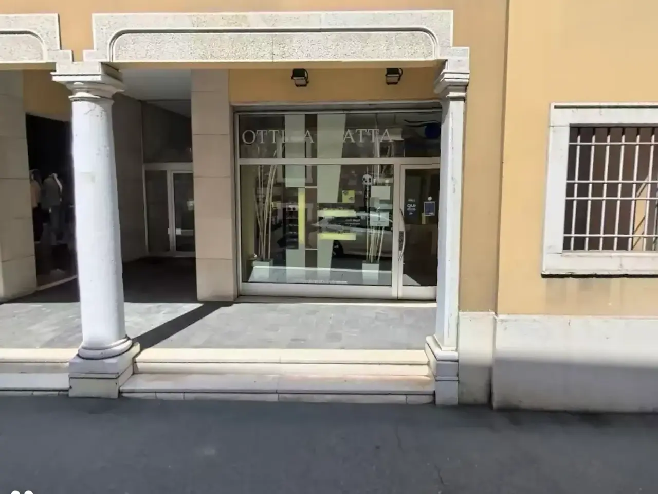 Negozio in Corso Magenta 45, Brescia, {3} - Foto 1