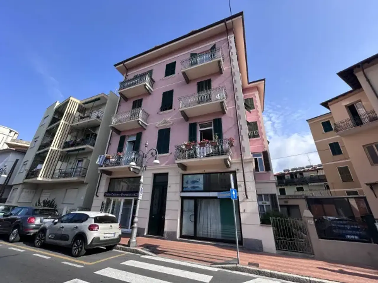 Negozio in Via Giacomo Matteotti 21, Bordighera, {3} - Foto 2