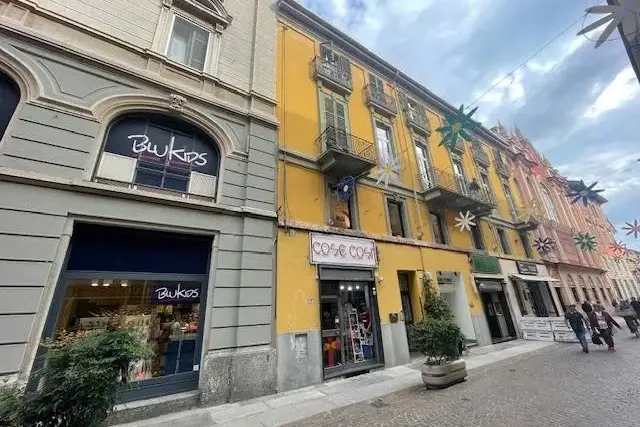 Negozio in Via Milano 17, Alessandria - Foto 1