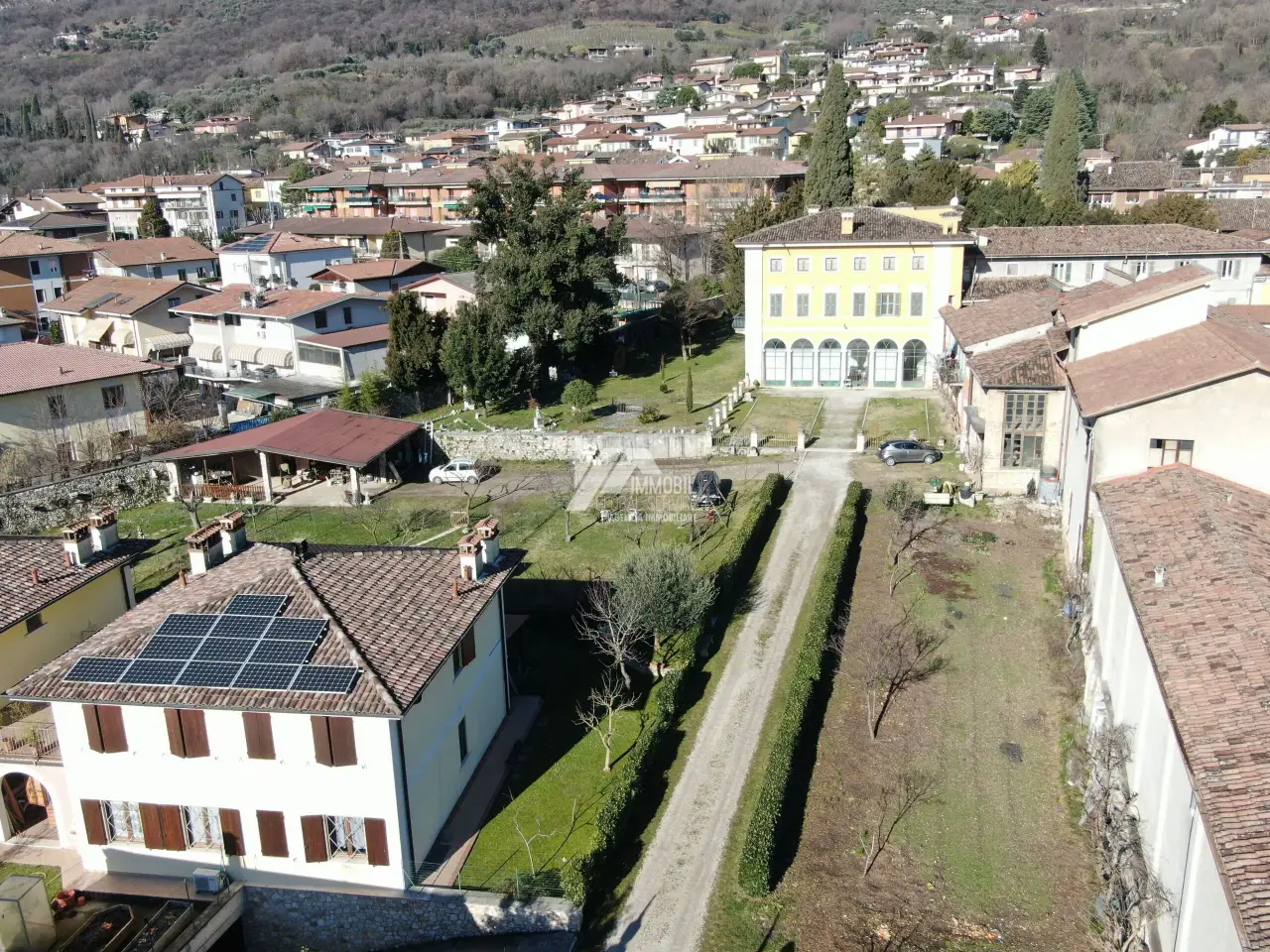 Palazzina commerciale in Via Carini 25, Botticino, {3} - Foto 2