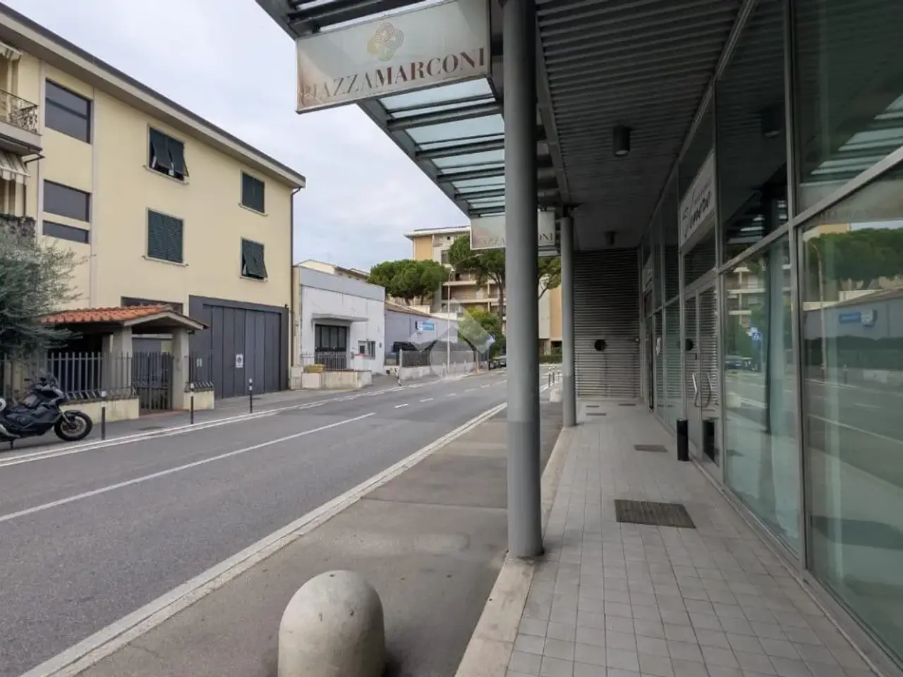 Negozio in Via Francesco Ferrucci 339, Prato, {3} - Foto 2