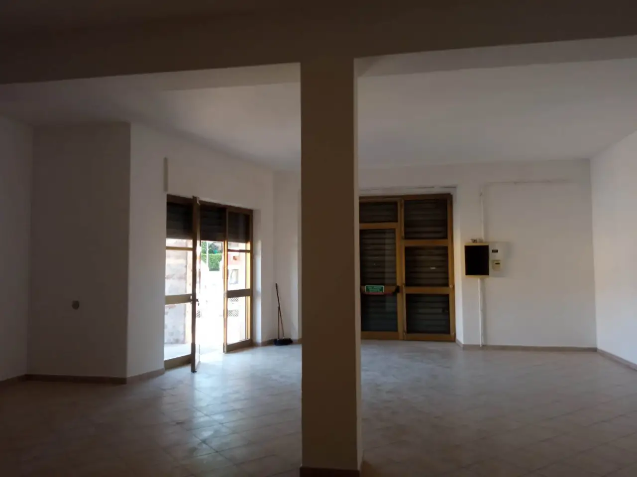 Negozio in , Vetralla, {3} - Foto 2