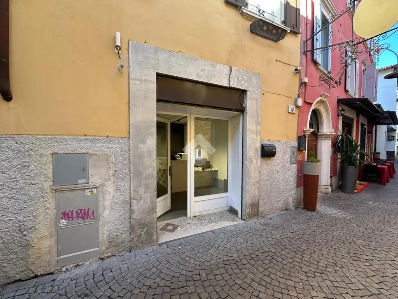 Negozio in Via Ferrera 36, Arco, {3} - Foto 2