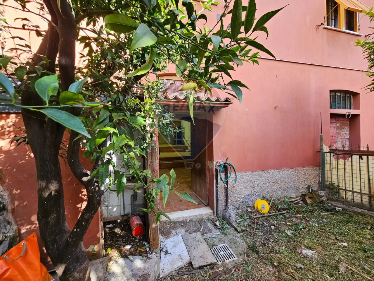 Magazzino in Via Borgoratti 79a, Genova, {3} - Foto 2
